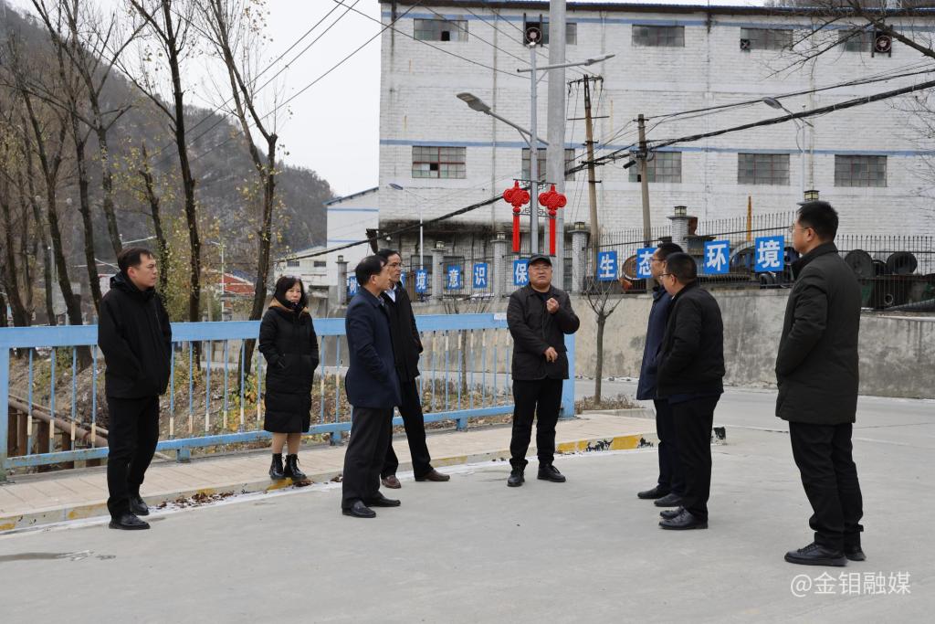 20221206-柳曉峰在金堆城鉬礦選礦升級改造現場查看項目進度2.JPG